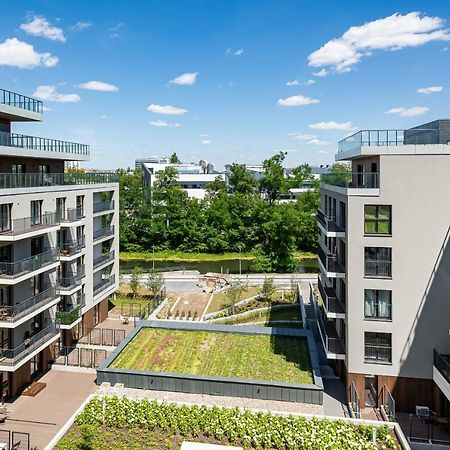 Apartment Walonska With Free Parking Wroclaw By Noclegi Renters Екстер'єр фото